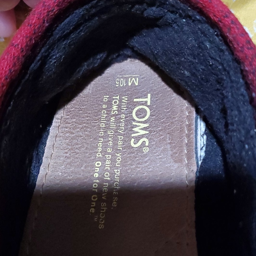 Toms - Picture 4 of 6